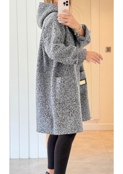 Buklet Kumaş Detaylı Kapuşonlu Fermuarlı Hırka