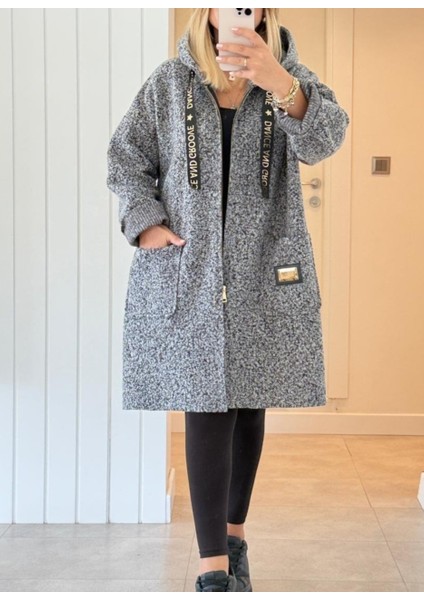 Buklet Kumaş Detaylı Kapuşonlu Fermuarlı Hırka modelleri