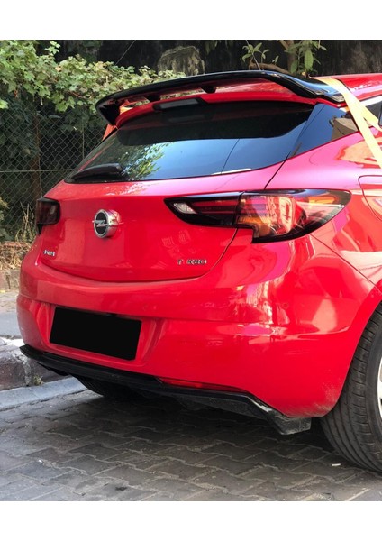 Opel Astra K Rieger Difüzör (Plastik) 2015-2021 Parlak Siyah