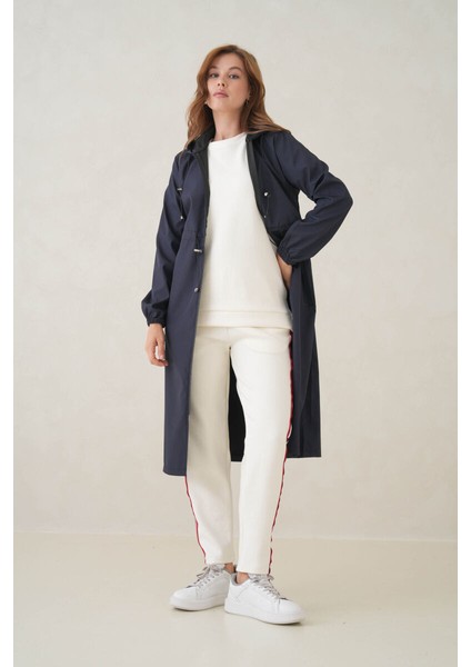 Su Geçirmez Kapüşonlu Fermuarlı Sık Dokuma Kadın Trençkot