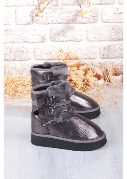 Nurela Simli Süet Içi Kürklü Tüy ve Toka Detaylı Anne Kız Kısa Kadın Bot fiyatları