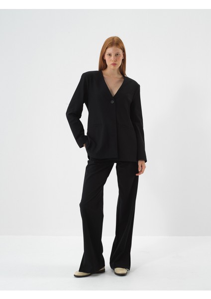 Kadın Siyah Esnek Dokulu Regular Fit Ceket fiyatları