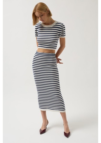 Çizgili Bisiklet Yaka Crop modelleri