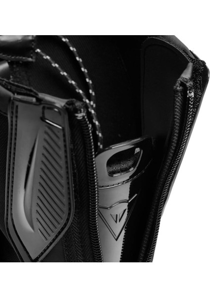 Torque 4 Black Deri Bot indirimleri