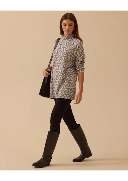 10002521711018 Desenli Düşük Omuzlu Triko Tunik