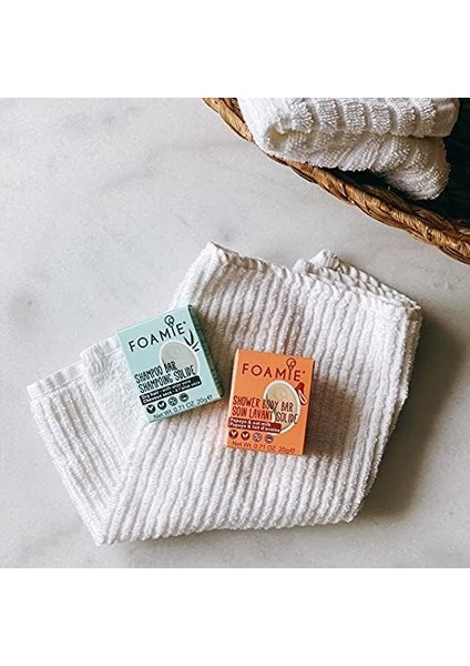 Foamie Kuru Saçlar Için Sağlam Şampuan, Aloe Vera ve Badem Yağı, Seyahat FORMATINDA,%100 Vegan, Plastik ve Sülfat Içermez, 20 G modelleri