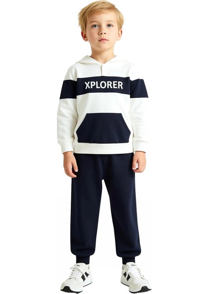 Keşif Ruhu Taşıyan Erkek Çocuk Kapüşonlu Takımı Rahatlık ve Tarz Kaliteli Şık Rahat fiyatları