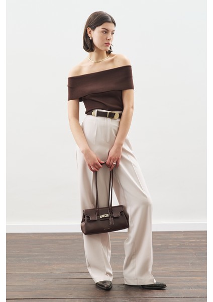 Pile Detaylı Düz Kesim Pantolon Bej fiyatları