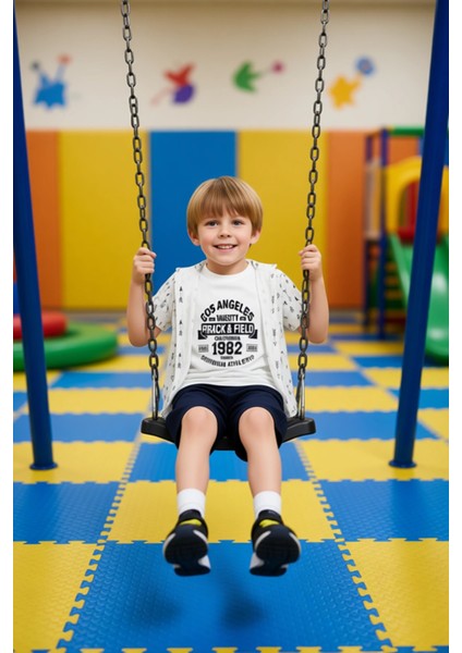 Erkek Çocuk Pamuklu Spor Temalı Kısa Kollu Tişört ve Şort Kombinasyonu Kaliteli Şık Rahat modelleri