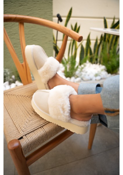 Rover Bej Süet Tüylü Terlik