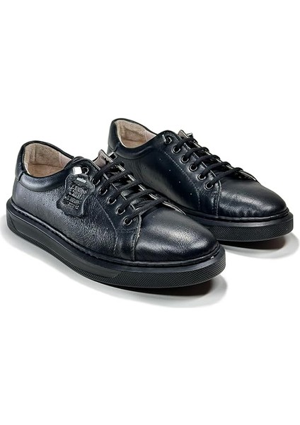 Kadın Siyah Renk Bağcıklı Hakiki Deri Sneaker
