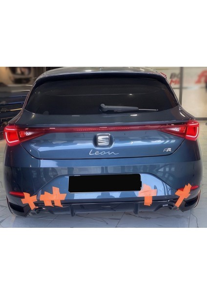 Seat Leon Mk4 Difüzör (Plastik) 2020-2024 Uyumlu Parlak Siyah