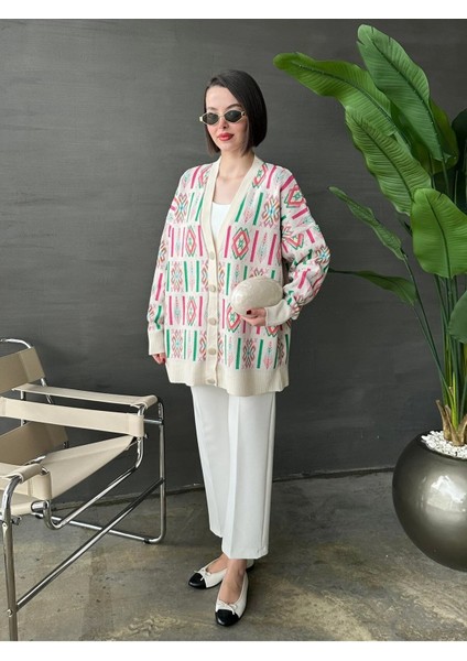 Triko Oversize Etnik Desenli Hırka fırsatları