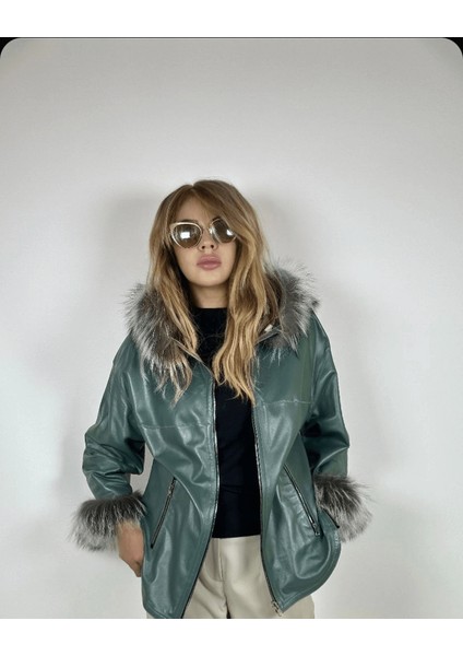 Çift Taraflı Giyilebilir Kadın Deri Mont Sila Model modelleri