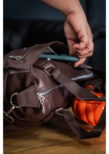 Astarlı Askılı 3 Bölmeli El ve Omuz Çantası 111004 fırsatları