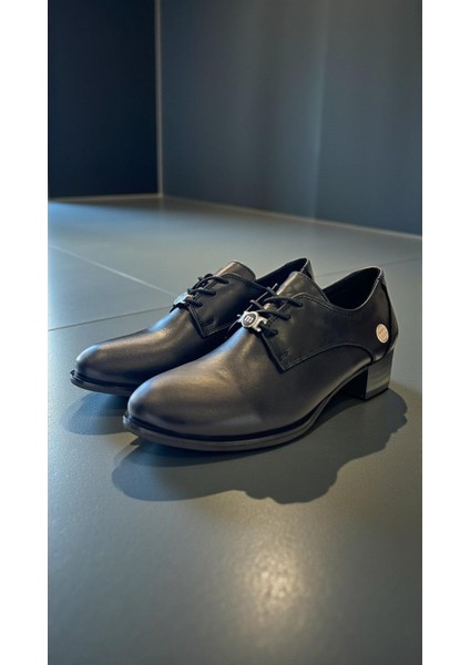 D25KA-875 Siyah Hakiki Deri Tam Ortopedik Kadın Casual Günlük Ayakkabı fırsatları