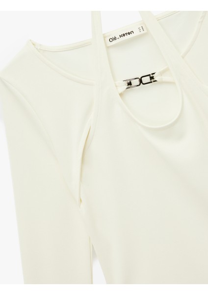 Slim Fit Uzun Kollu Metal Aksesuarlı Pencere Detaylı Halter Yaka Tişört indirimleri