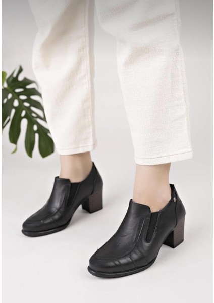 D25KA-3360 Siyah Hakiki Deri Tam Ortopedik Kadın Casual Günlük Ayakkabı