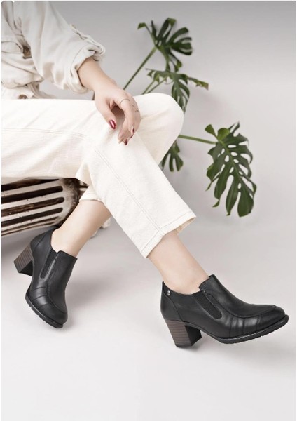 D25KA-3360 Siyah Hakiki Deri Tam Ortopedik Kadın Casual Günlük Ayakkabı fiyatları