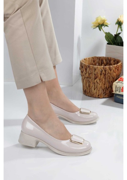 Kadın Topuklu Kare Tokalı Babet modelleri