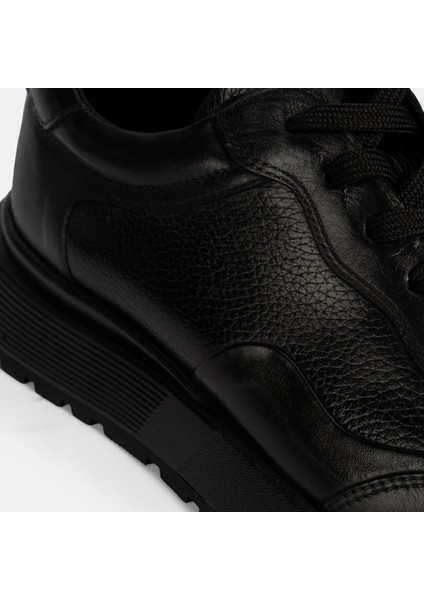 Erkek Siyah Bağcıklı Kalın Tabanlı Deri Sneaker