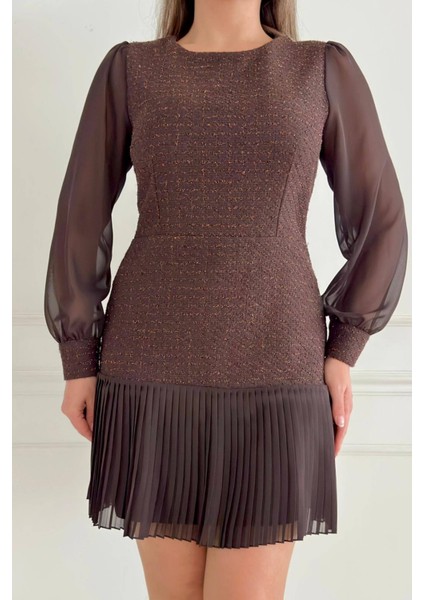 Etek Ucu Piliseli Şanel Kumaş Uzun Kollu Midi Boy Modern Tasarım Kadın Elbise 021