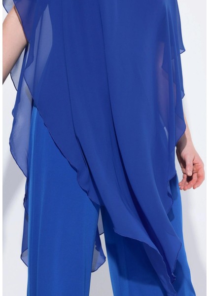 Kadın Büyük Beden Mavi, Tek Parça Jarse, Şifon Üst, Omuz Detaylı, Geniş Paça Abiye Tulum 65N39019 fırsatları