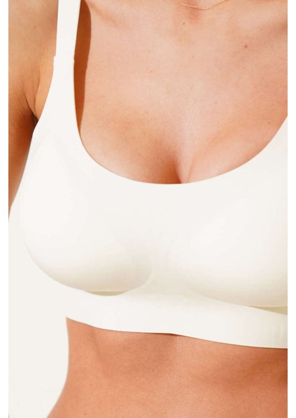 Ultra Hafif Ayarlanabilir Askılı Iz Bırakmaz Sütyen AL.LA01.SU01.LL04 modelleri