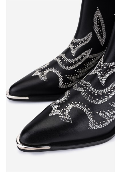 Kadın Hakiki Deri Siyah Western Bot 1072 9254 Bn Bot SK25-26 Sıyah Spr modelleri