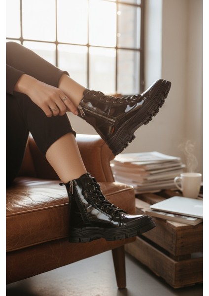 Conpax 5428 Siyah Rugan Kadın Fermuarlı & Bağcıklı Bot fiyatları