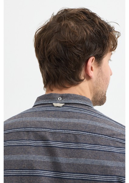 Regular Fit Pamuk Karışımlı Melanj Yatay Çizgili Düğmeli Yaka Gömlek