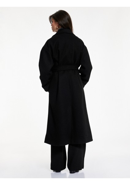 Uzun Kollu Cepli Kruvaze Kemerli Düğmeli Uzun Kaşe Kaban