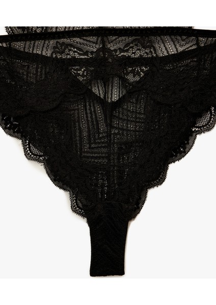 V Yaka Askılı Dantelli Bodysuit fırsatları