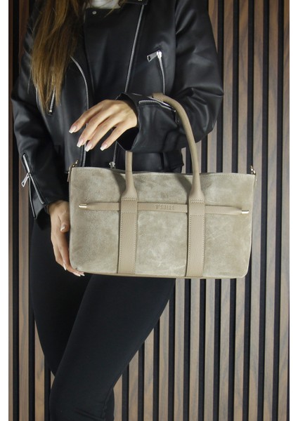 Kum Hakiki Dana Süet Fermuarlı Üç Bölmeli Iç Cepli Askılı Orta Boy Günlük Omuz Çantası modelleri