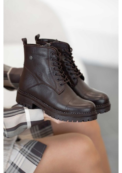 Tormen Bağcıklı Kadın Hakiki Deri Bot Kahverengi