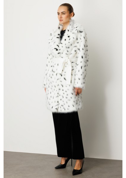 Kadın Kruvaze Yaka Benekli Kürk 6105 Ekru modelleri