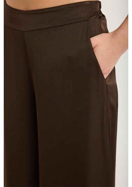 Cepli Bol Kesim Pantolon fırsatları