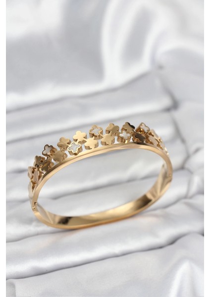 316L Çelik Gold Renk Minimal Yoncalı Kadın Kelepçe Bileklik - TJ-BB8072