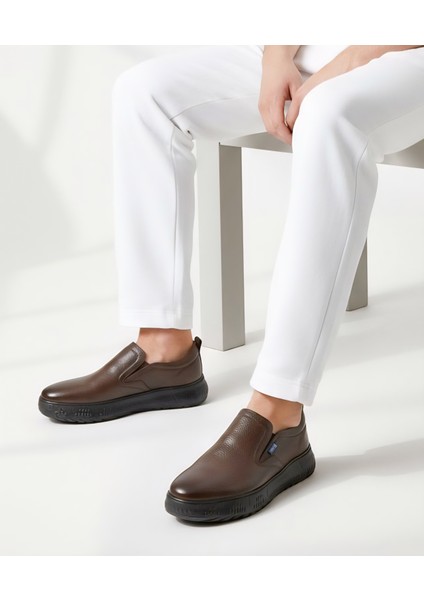 S22308 Hakiki Deri Hafif ve Yumuşak Tasarım Kahverengi Erkek Bağcıksız Konfor Ayakkabı