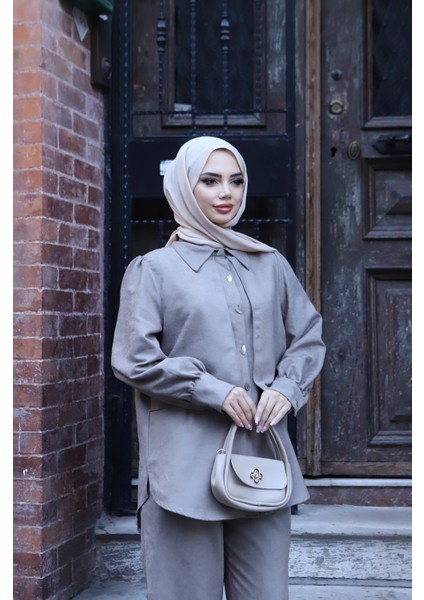 Sedef Düğmeli Süet Takım fırsatları