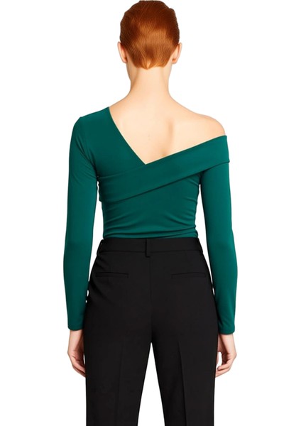 Kadın Asimetrik Yaka Uzun Kollu Vücuda Oturan Crop Örme Kaliteli Şık Rahat Modern Zarif fırsatları