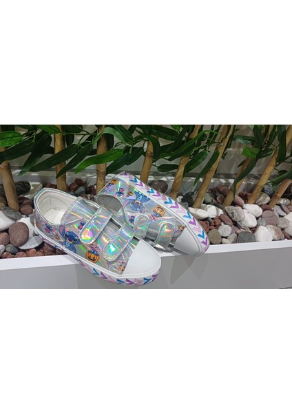 Stitch Baskılı Kız Çocuk Ayakkabısı modelleri