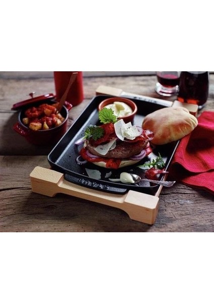 Specialities Ahşap Altlıklı Döküm Servis Tabağı, Siyah fiyatları