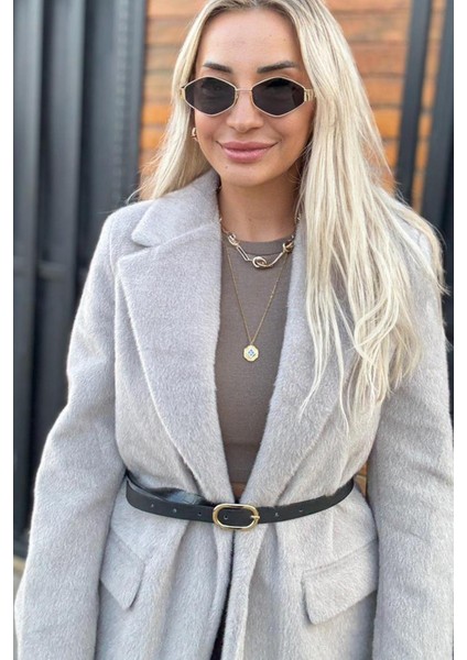 Ekru Siyah Kemerli Cep Detaylı Kadın Ceket