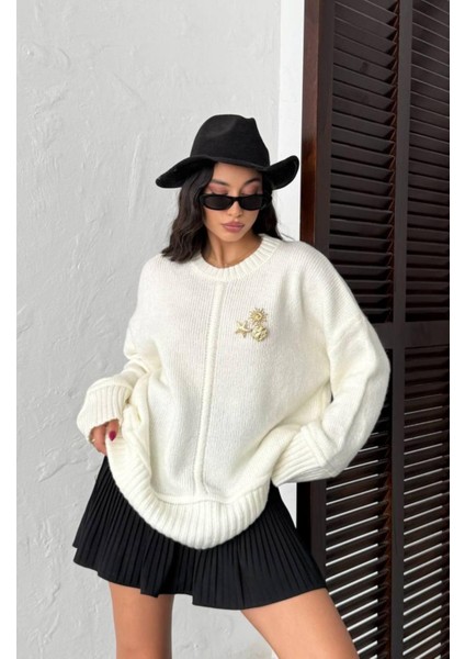 Alora Oversize Beyaz Kazak