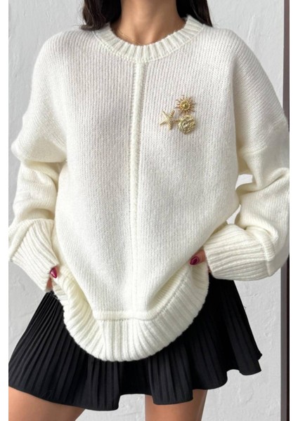 Alora Oversize Beyaz Kazak fırsatları