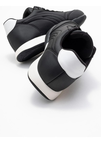 Virto Premium Siyah Bağcıklı Kadın Spor Ayakkabı fırsatları