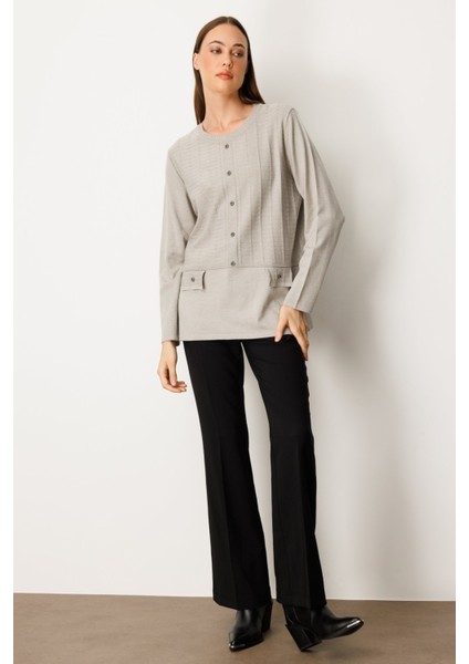 Kadın Kabartma Desenli Süs Düğmeli Triko Kazak 65358 Gri modelleri