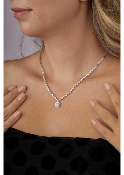 Pırlanta Montür Sıralı Tek Taş Rodyum Kaplama Baget Gümüş Kolye modelleri