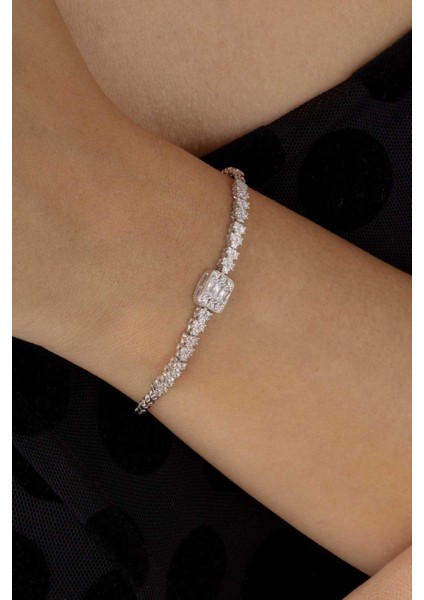 Baget Taşlı Rodyum Kaplama Su Yolu 925 Ayar Gümüş Bileklik